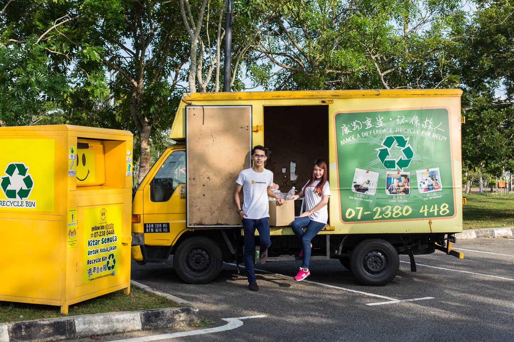 Yellow Bin collection truck and team supporting textile recycling drives across Johor Bahru